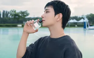  Joshua يكشف أسرار عن عشقه للعطور والدمى (صور)