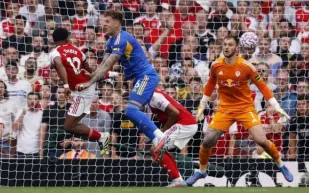 أرسنال يكتسح ليدز برباعية في الدوري الإنجليزي (فيديو)