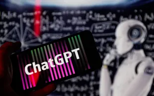 سام ألتمان يوضح خطط OpenAI  لتخصيص وتحسين GPT-5