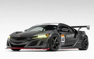سيارة أكيورا NSX 2017 سباقية معروضة للبيع في Cars & Bids