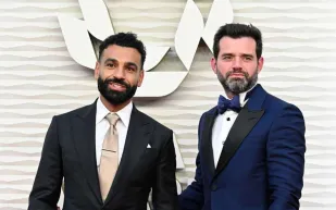 محمد صلاح يتصدر التشكيل المثالي للبريميرليج 2025: وسط هيمنة ليفربول 