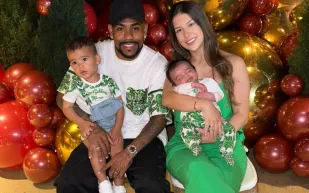 زوجة مالكوم نجم الهلال تكشف أسرار الحياة في الرياض (فيديو)