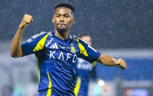 المنتخب السعودي يخوض معسكر التشيك بدون أيمن يحيى