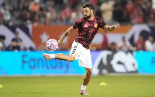 برونو فيرنانديز على رأس القائمة.. جيسوس يطلب 6 صفقات لتعزيز صفوف النصر (فيديو)