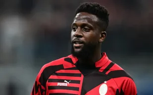 ديفوك أوريجي يفسخ عقده مع ميلان بعد موسم في الظل