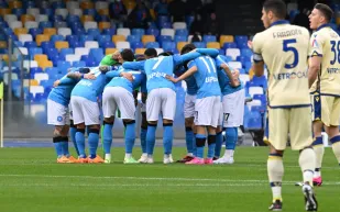 التشكيلة المتوقعة لمباراة نابولي وساسولو اليوم في الدوري الإيطالي