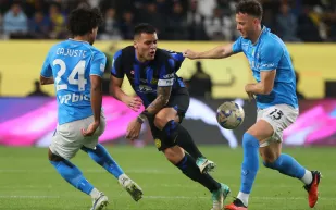 نيوم يدخل سباق التعاقد مع نجم نابولي وسط منافسة أوروبية (فيديو)