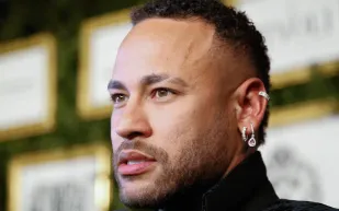 نيمار يحتفل بعيد ميلاد ابنه برسالة مؤثرة (فيديو)