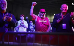 هل رحيل هالك هوغان طبيعيًا؟ ابنته تثير الشكوك