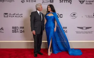 أكثر من 25 عامًا معًا.. الوصفة الخفية لنجاح زواج كاثرين ومايكل دوغلاس (فيديو)