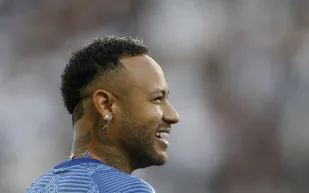 هل يعود نيمار للمنتخب البرازيلي؟ نجم سانتوس يظهر قوته في المباراة الأخيرة (فيديو)