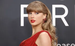 10 ملايين إعجاب في ساعة واحدة: إنجاز تاريخي لتايلور سويفت