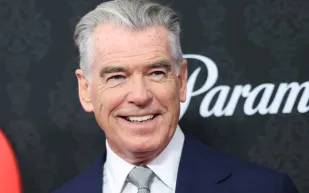 بيرس بروسنان يعترف بفضل جيمس بوند في عمر 72