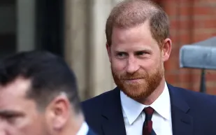 تجاوز دور الضحية.. الأمير هاري أمام تحديات جديدة