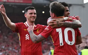 غياب مفاجئ يربك ليفربول قبل مواجهة نيوكاسل يونايتد 