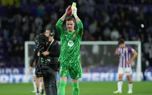 برشلونة ينهي أزمة تير شتيغن ويعيد له شارة القيادة