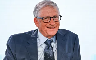 العزلة الإيجابية: لماذا يحتاج عقلك إليها؟ دروس من بيل غيتس ودافنشي وعباقرة العالم