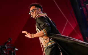 محمد رمضان يعلّق على حادث حفل الساحل الشمالي المأساوي