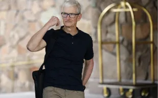 متجاوزًا ستيف جوبز.. تيم كوك يصبح أطول رؤساء "آبل" خدمة في تاريخ الشركة