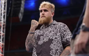 مواجهة مفاجئة بين جيك بول وبطل العالم ديفيس.. تعرف على الموعد