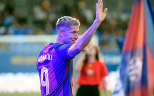 برشلونة يستعيد هدافه ليفاندوفسكي بعد تعافيه من الإصابة وقبل مواجهة ليفانتي