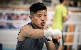 في موقف إنساني مؤثر.. يوداي شيغيؤوكا يعتزل الملاكمة بسبب شقيقه