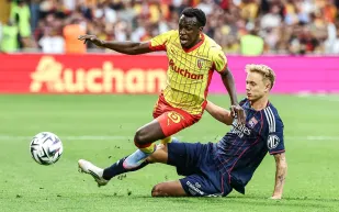 من جدة إلى «ليغ 1».. كيف أصبح سعود عبد الحميد أول سعودي يقتحم ملاعب فرنسا على مر التاريخ؟