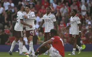 أرسنال يقهر مانشستر يونايتد في قمة الدوري الإنجليزي ويحصد فوزًا ثمينًا (فيديو)