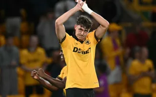 ليفربول يتمسك بضم مارك غويهي قبل إغلاق الميركاتو