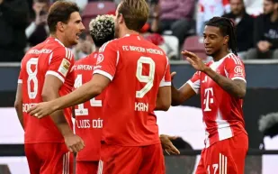 بايرن ميونيخ يهزم أوغسبورغ 3-2 ويستعيد الصدارة 