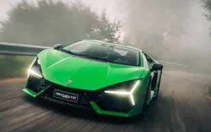 مانصوري تكشف برنامج لسيارة Lamborghini revuelto (فيديو)