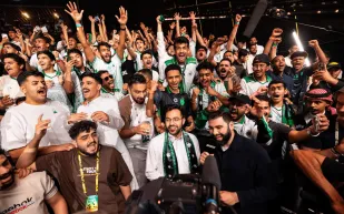 الهيمنة السعودية مستمرة: فالكونز يتوج بكأس العالم للألعاب الإلكترونية للمرة الثانية على التوالي