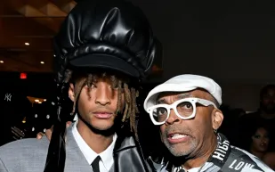 أبرز كصيحة في هوليوود.. قبعة جيدن سميث تخطف الأنظار في عرض Highest 2 Lowest