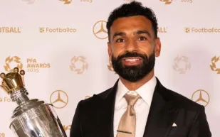 يواصل هيمنته للمرة الثالثة.. محمد صلاح يحصد جائزة الأفضل في الدوري الإنجليزي 2025