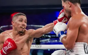 تعادل مثير يحسم نزال ريفيرا وكوردوفا على لقب WBA 