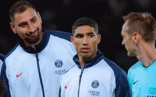 حكيمي يودّع دونارومّا برسالة مؤثرة بعد رحيله عن باريس سان جيرمان 