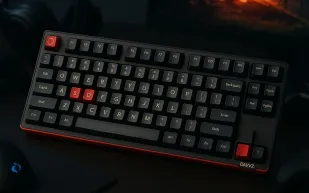 Keychron تكشف لوحة مفاتيح DayZ اللاسلكية بإصدار خاص وميزات مخصصة للألعاب