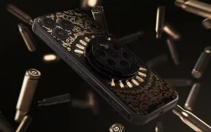 كافيار تكشف عن إصدارات لآيفون 17 بدوران المسدس