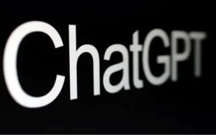 تطبيق ذكاء اصطناعي من Apple على خطى ChatGPT.. تقارير تكشف التفاصيل