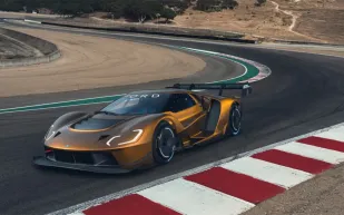 الفرصة الأخيرة لاقتناء  سيارة فورد GT Mk IV بسعر  1.7 مليون دولار (فيديو)