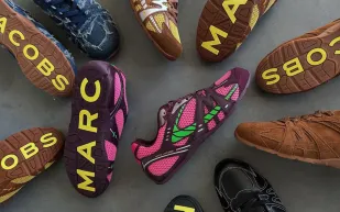 عودة أنيقة للرجال.. حذاء سنيكر مارك جيكوبس "Spring 72" يفاجئ عشاق الموضة