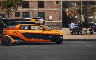 السيارة الطائرة PAL-V Liberty تجمع بين البر والجو (فيديو)