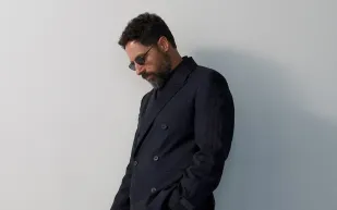  علامة kith تعود إلى نيويورك بعرض استثنائي في الشوارع (فيديو)