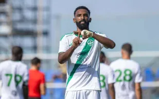 الأهلي السعودي يختبر جاهزيته للموسم الجديد بانتصار لافت على إلتشي الإسباني (فيديو)