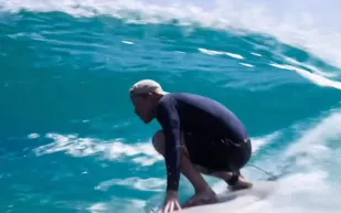 الأمير هاري يتألق في البحر.. وميغان ماركل تخطف الأضواء بتعليقها (فيديو)