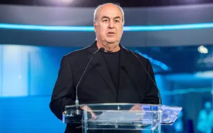 الملياردير البرازيلي مارينيو يكرّم والدته بيخت Stella M الفاخر