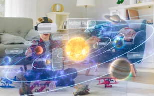 ذكاء Apple يدخل المنازل... Siri تتحوّل إلى شخصية حيّة بوجه تفاعلي وروح إنسانية