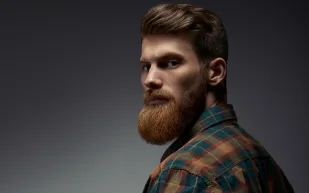 تقصف أطراف اللحية: أسباب خفية تفسد أناقتك.. وهكذا تستعيد مظهرها المثالي