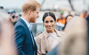 هاري وميغان يجددان شراكتهما مع نتفليكس: مفاجآت ومشاريع جديدة بانتظار المشاهدين