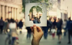 دراسة حديثة تكشف: اضطرابات الطعام إنذار مبكر للخرف